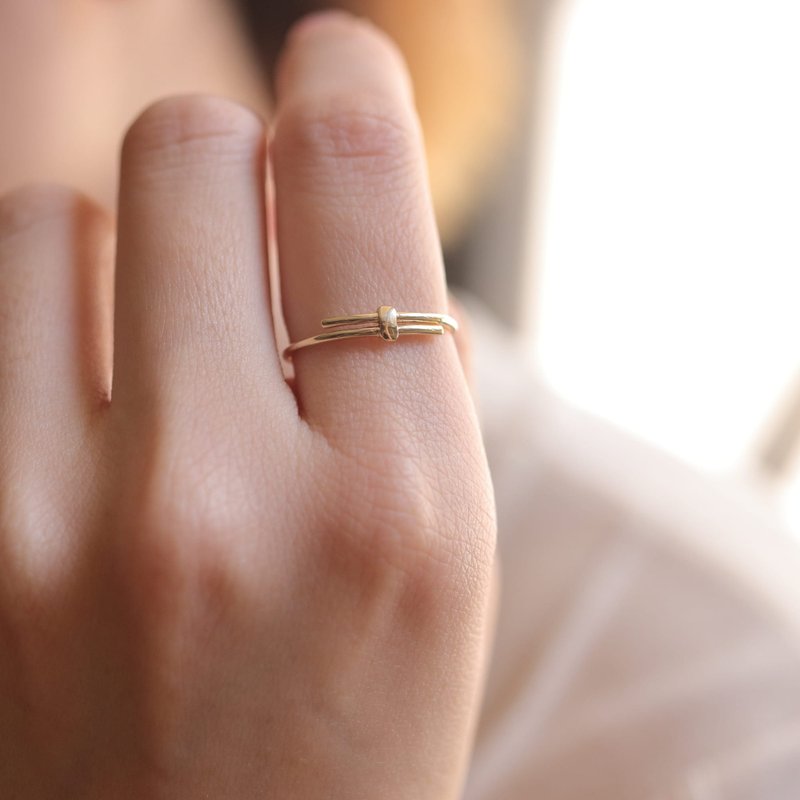 14K cross-stitched ring, no need to take it off when taking a bath, sweat or water, and won’t fade - แหวนทั่วไป - เครื่องประดับ สีทอง