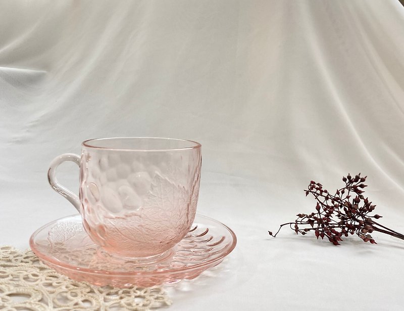 【Good Day Fetish】Turkey Retro Carved Grape Blossom Design Crystal Glass Cup Saucer Coffee Cup Set - Cups - Glass White