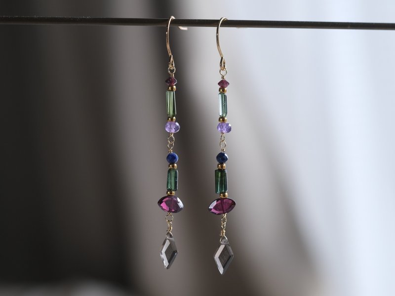 hátíð earring 天然石ロングピアス　イヤリング　スモーキークォーツ ガーネット ラピスラズリ トルマリン　クリスマス　贈り物　プレゼント　ギフト - 耳環/耳夾/耳骨夾 - 寶石 多色