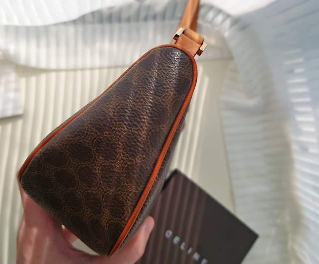 Louis Vuitton Presbyopia Clutch Messenger Bag Underarm Bag Wrist Bag Phone  Bag Waist Bag - Shop RARE TO GO Messenger Bags & Sling Bags - Pinkoi