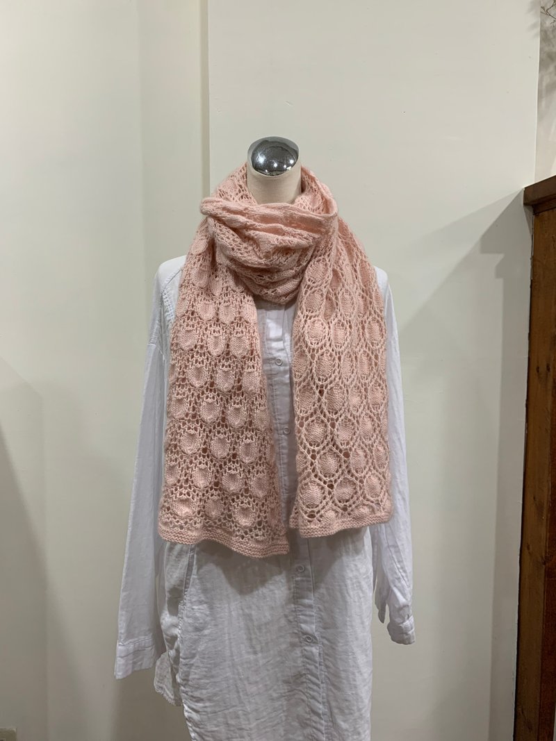 Handmade winter scarf and shawl. . Light pink-orange temperament. 100% Kashmir Line - ผ้าพันคอถัก - ขนแกะ 