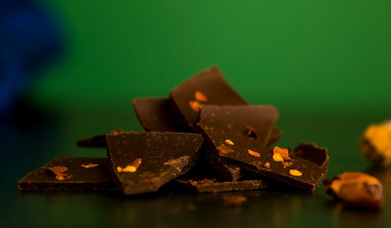 スパイシーな71％ダークチョコレート - チョコレート - その他の素材 ブラウン