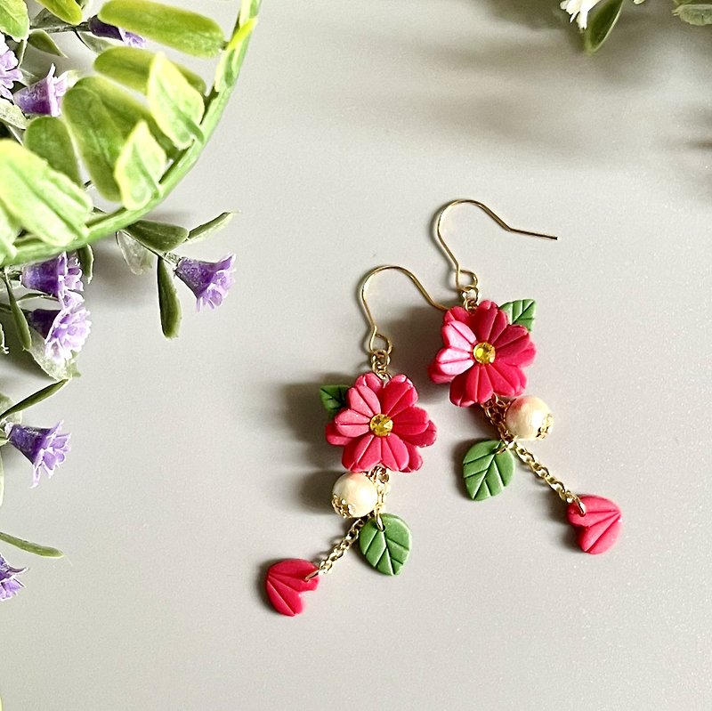Pretty camellia - Earrings & Clip-ons - Clay Red