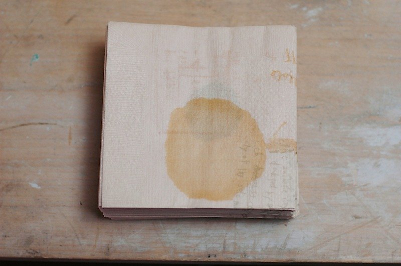 Classiky x Craft Log's Paper Napkin【Graffiti A / Natural (45241-02)】 - ผ้ารองโต๊ะ/ของตกแต่ง - กระดาษ สีกากี