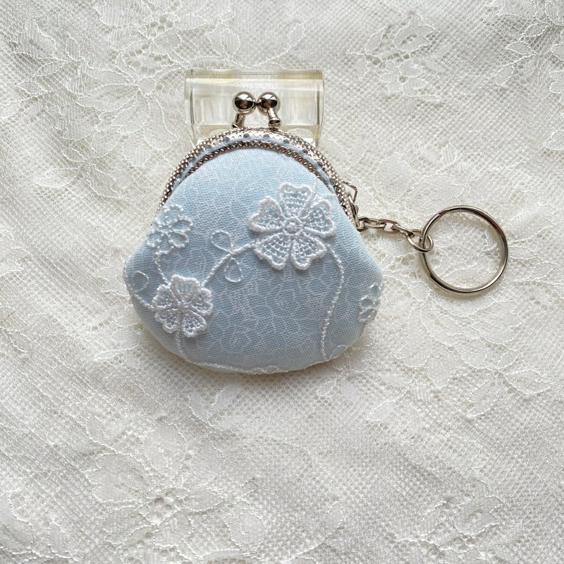 Three-dimensional lace flower design kiss lock bag keychain - Coin Purses - Cotton & Hemp 