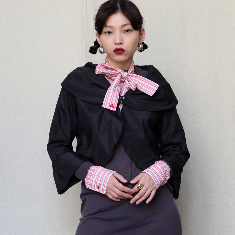 Pumpkin Vintage. Dolce black lapel flared sleeve single button coat - เสื้อแจ็คเก็ต - เส้นใยสังเคราะห์ สีดำ