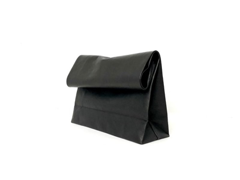 KAMIBUKURO (paper bag) L size Made of genuine domestic horse leather Black - กระเป๋าคลัทช์ - หนังแท้ สีดำ