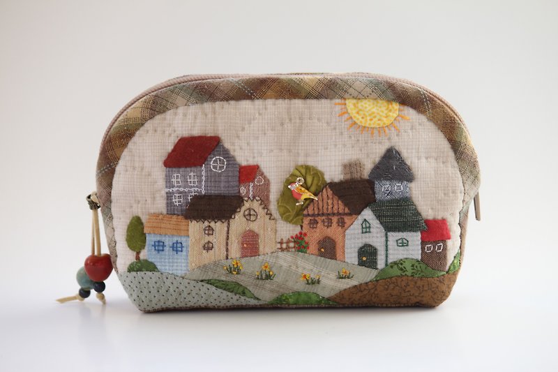 Japanese patchwork Bag for Cosmetic Medium size, Quilted makeup patchwork bag. - Toiletry Bags & Pouches - Linen Multicolor