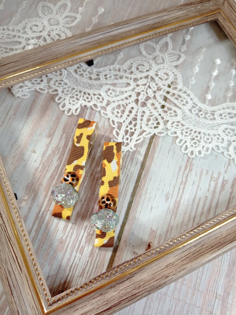 wow Handmade-Summer Leopard Rhapsody Button Press Hair Clip Hair Accessories - เครื่องประดับผม - วัสดุอื่นๆ 