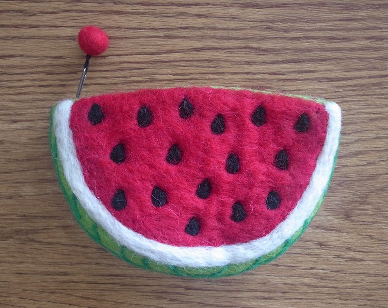 Zippered Watermelon Coin Purse Pouch Purse Wool Fabric - กระเป๋าใส่เหรียญ - ขนแกะ สีแดง
