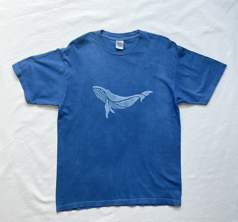 闇夜を泳ぐ鯨　Aizome JAPANBLUE Whale Star 藍染　星　海　空 ocean shibori - 中性衛衣/T 恤 - 棉．麻 藍色