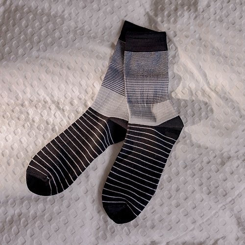 ORINGO 林果良品 暮色條紋紳士襪 經典黑