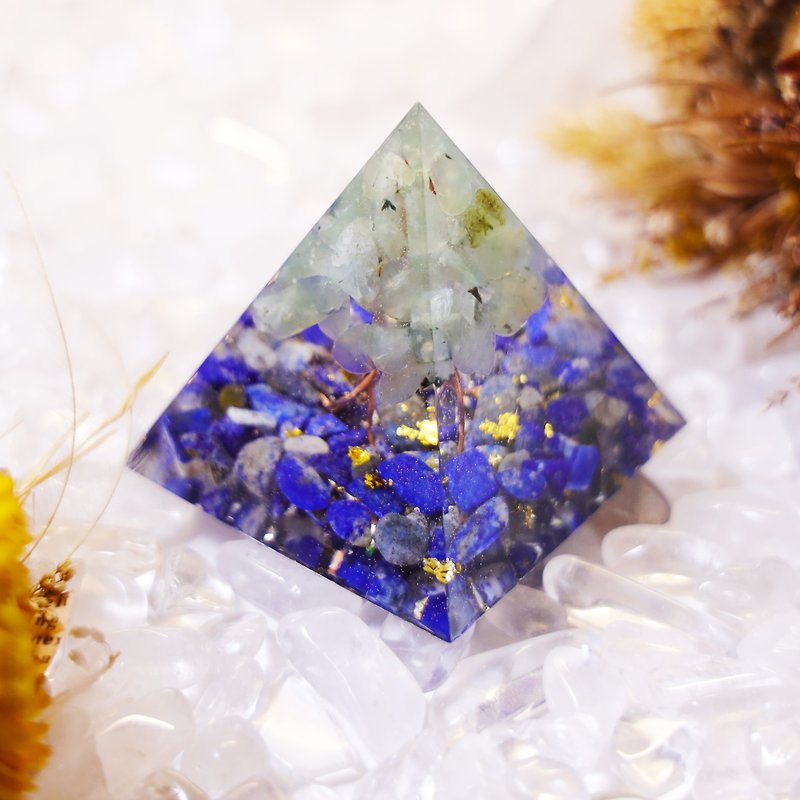 Pyramid Orgonite Tree of Life/Chakra/Sleep Aid/Meditation/Energy Grape Stone Lapis Lazuli - อื่นๆ - เรซิน 
