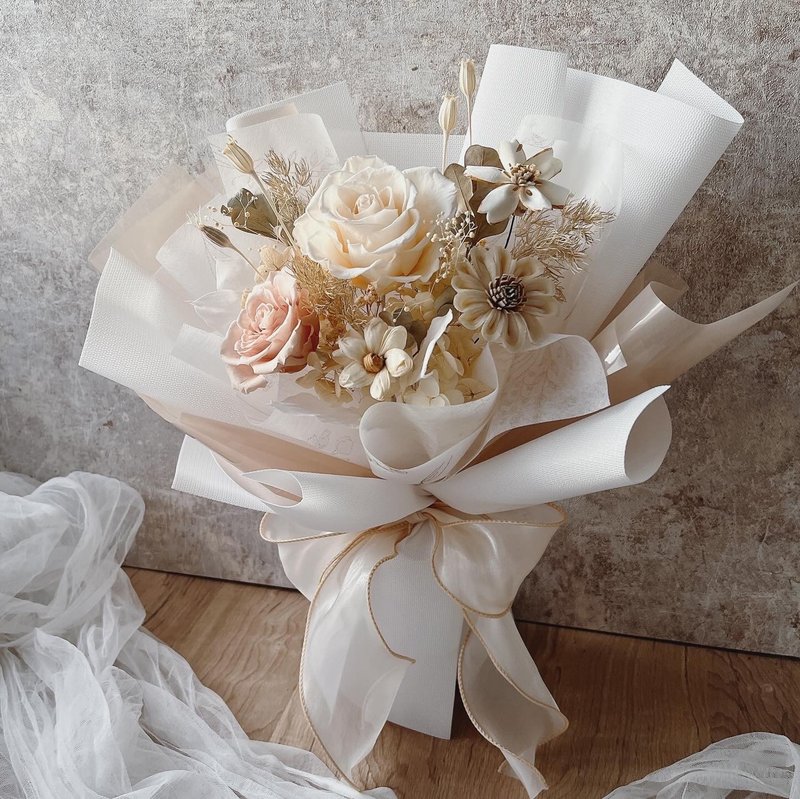 [New bouquet] Eternal dry bouquet/Chinese Valentine's Day/Teacher Appreciation Ceremony/Graduation bouquet/Valentine's Day bouquet - Dried Flowers & Bouquets - Plants & Flowers White