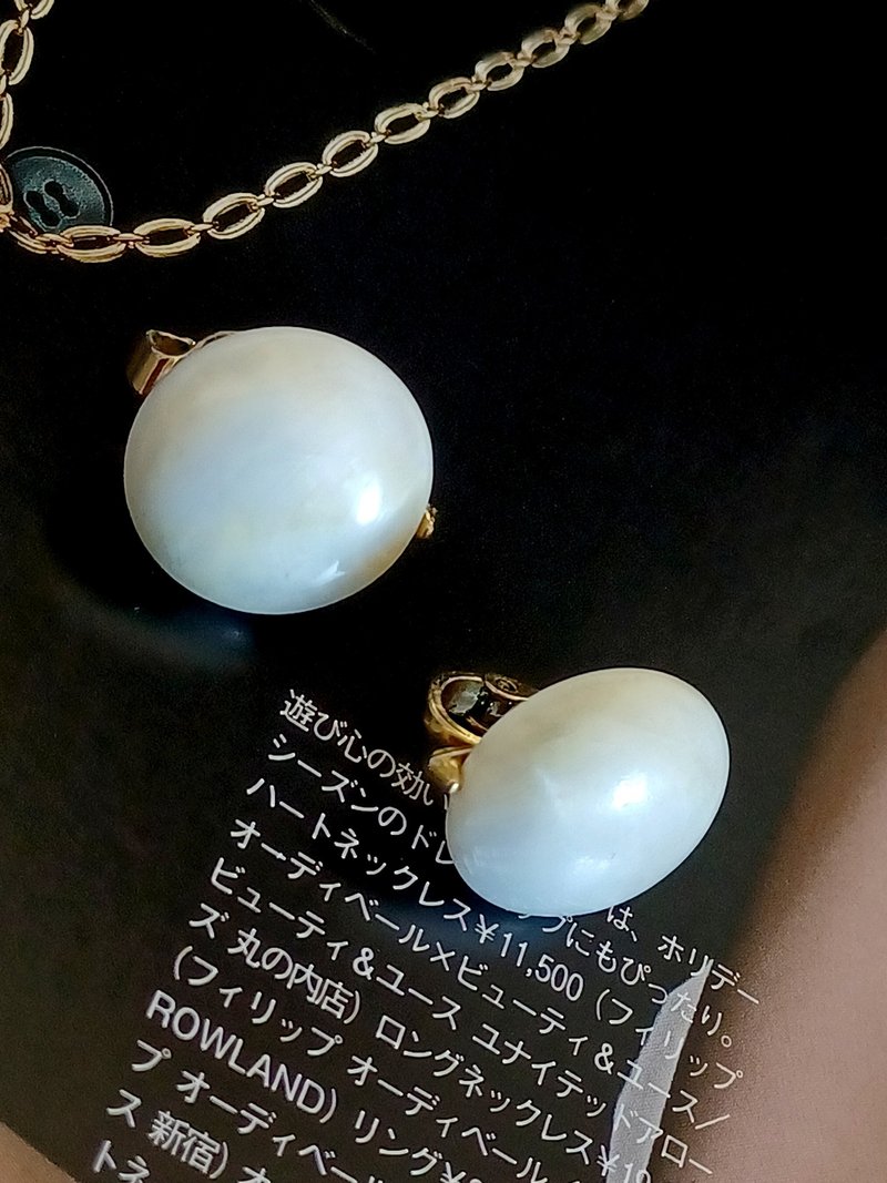 vintage jewelry Trifari 簡約珍珠白球形 夾式耳環 - 耳環/耳夾/耳骨夾 - 其他金屬 