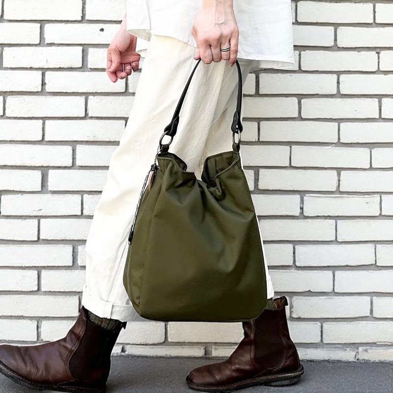 BALON  カーキ    CORDURA　撥水加工ナイロン素材セミショルダーバッグ - 側背包/斜背包 - 尼龍 綠色