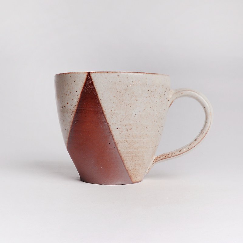 Mingyao Kiln Simple Shino Two-tone Mug - Mugs - Pottery Multicolor