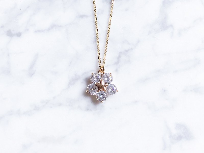 ::Limited Offer: Limited Edition 5 Flower Star Zircon Fine Necklace - Necklaces - Gemstone 