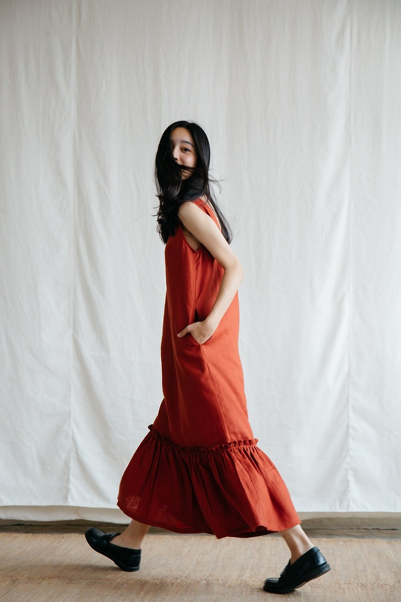 Sleeveless dress with poplin frills in Tangerine Tango - 連身裙 - 棉．麻 紅色