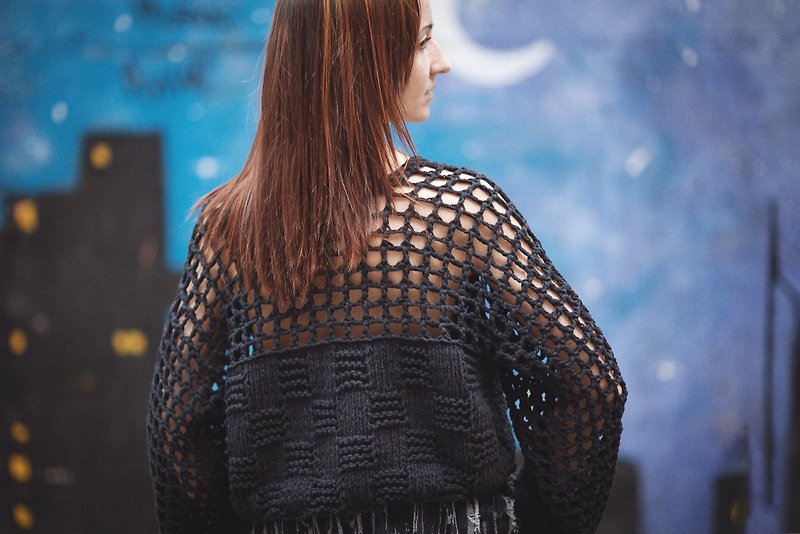 Handmade crochet mesh sweater from 100% cotton - 女毛衣/針織衫 - 棉．麻 黑色