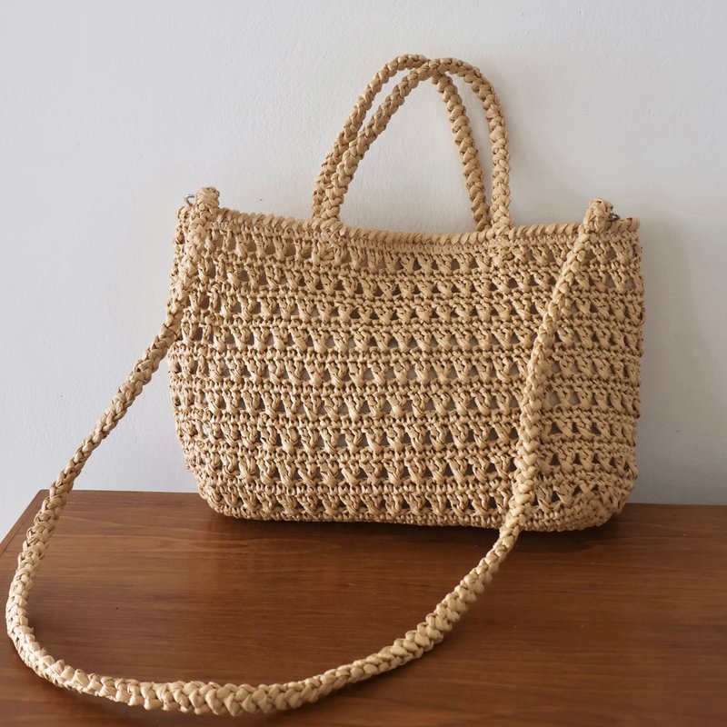 Empty straw woven cross-body tote bag - Asakusa with detachable strap and lining bahnhof handmade - Handbags & Totes - Cotton & Hemp Khaki