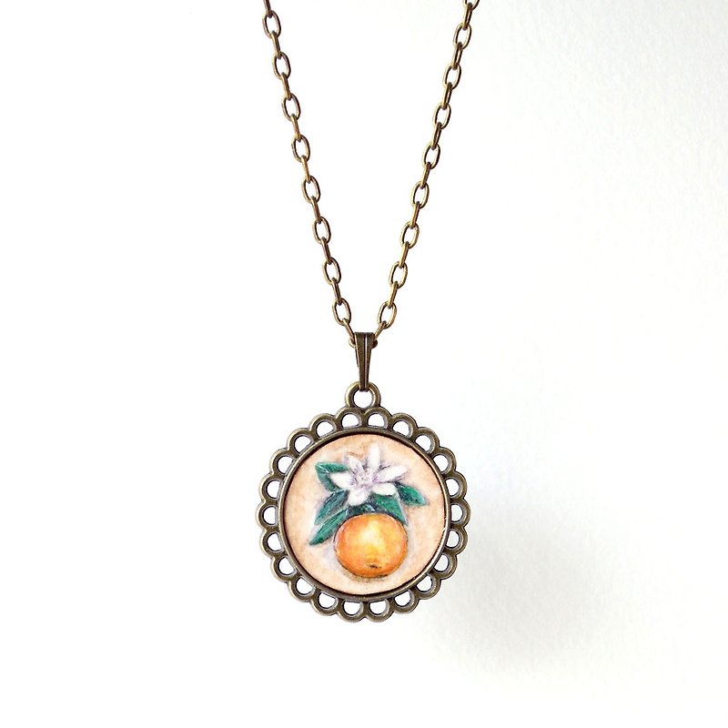 "Fruit illustration painted authentic" vintage retro orange necklace - สร้อยติดคอ - โลหะ 