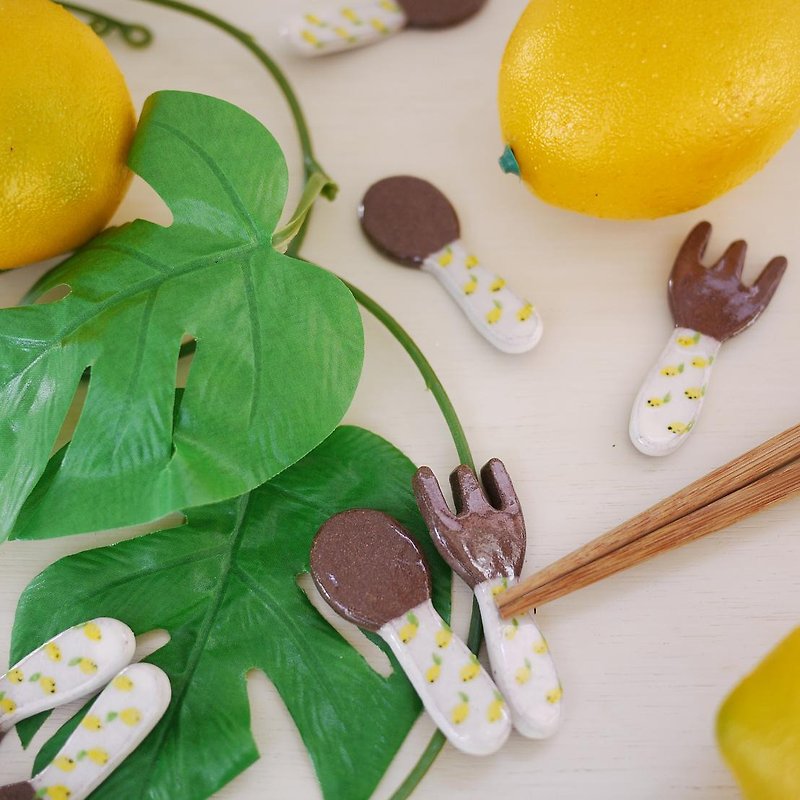 Cutleryrest of spoon and fork【lemon】 - Chopsticks - Pottery Yellow