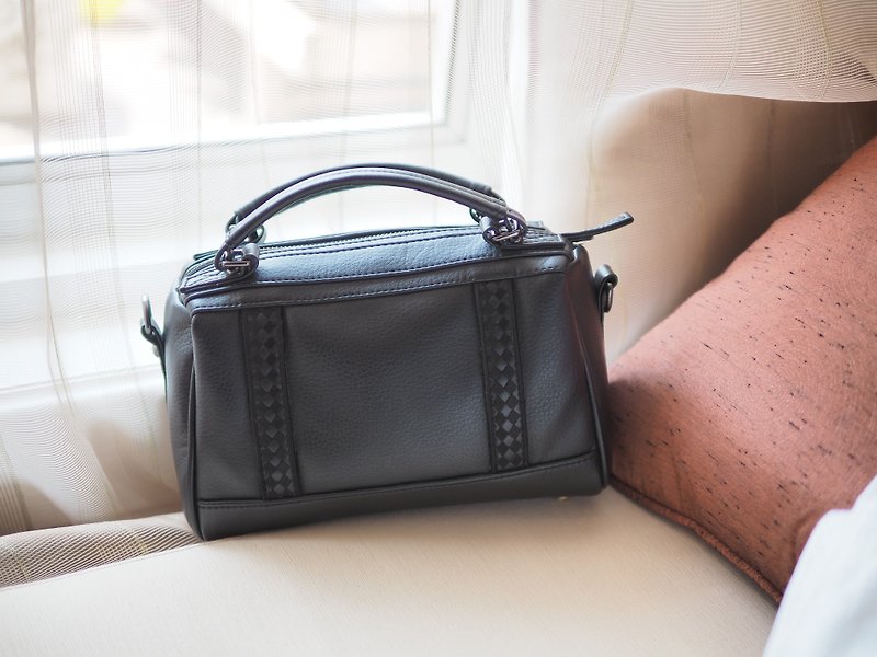 Blacknior Pan Bag(L) - Messenger Bags & Sling Bags - Genuine Leather Black