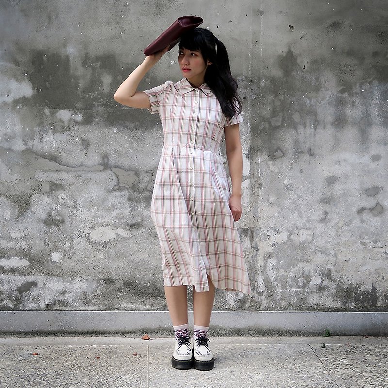 日本のヴィンテージピンクと白の四角は半袖ドレスを結びます - ワンピース - コットン・麻 カーキ