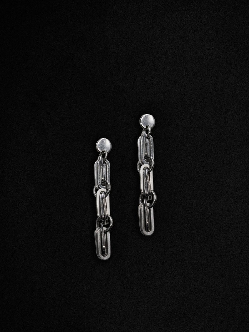 YARD YARN — Faren Earrings - 耳環/耳夾/耳骨夾 - 不鏽鋼 銀色