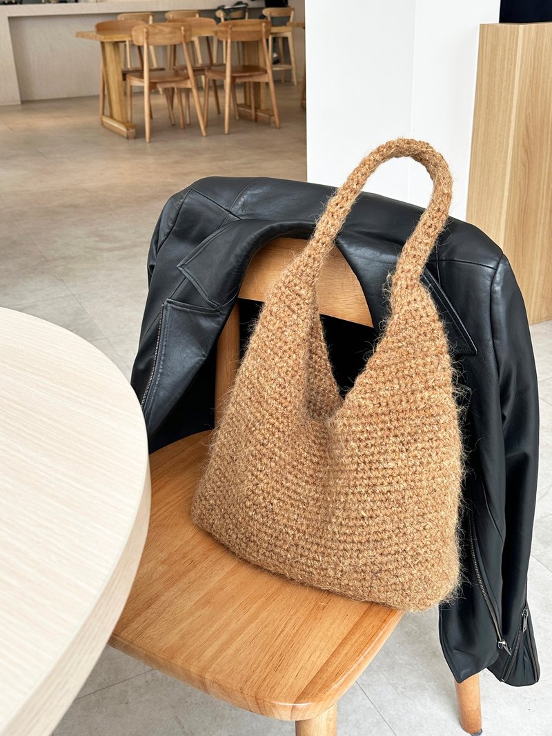 【 成品 】曠野馬海肩背包 - 側背包/斜背包 - 羊毛 多色