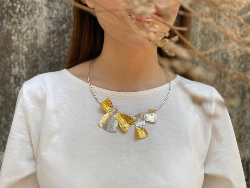 Silver or partial gold coated leaves collar necklace (N0124L)