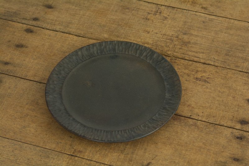 Chiseled Wood Grain Disc | Black Hinoki - Plates & Trays - Pottery Black