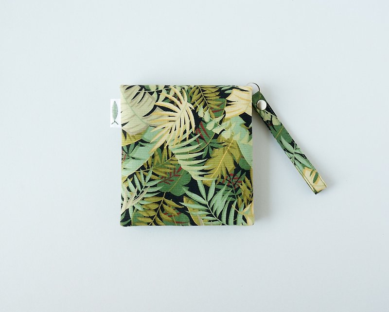/ Jungle Adventure // Girl physiological cotton bag / portable paper storage - อื่นๆ - ผ้าฝ้าย/ผ้าลินิน สีเขียว