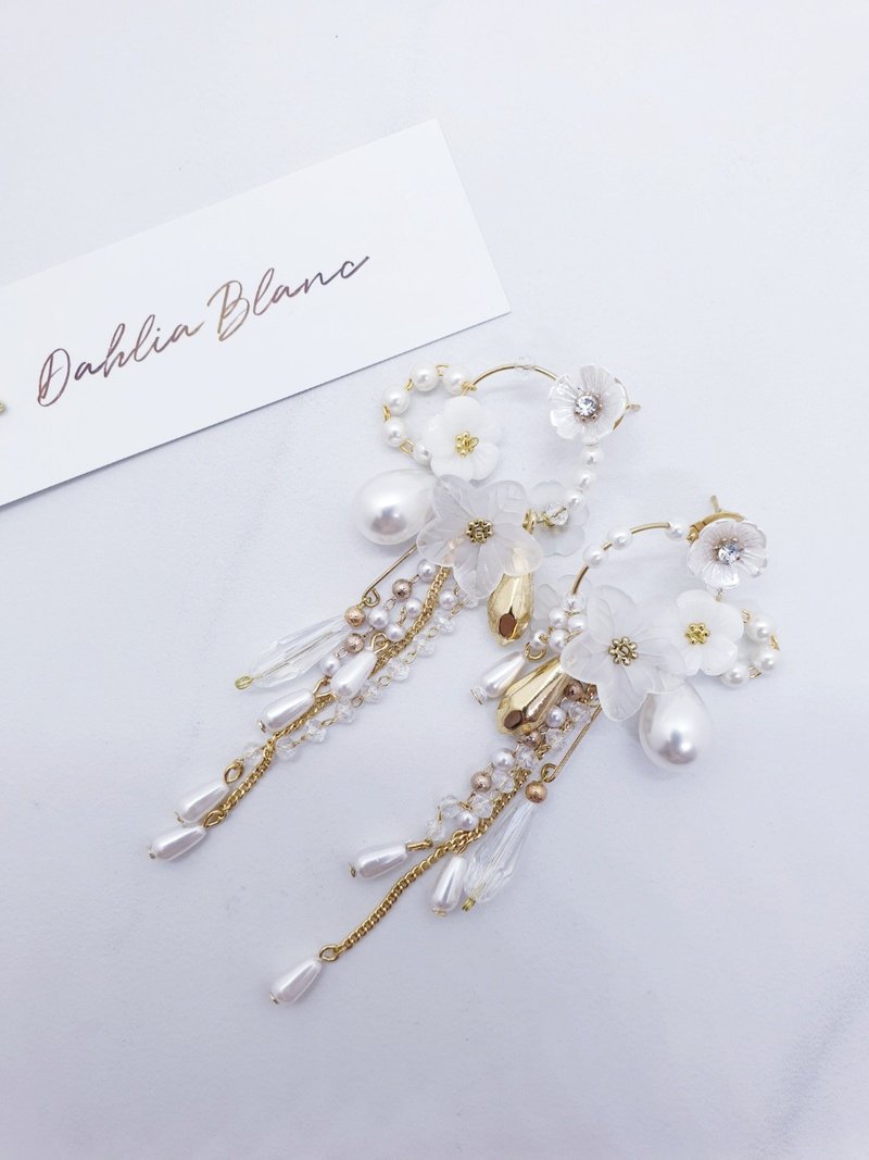 Romantic Bridal Flower  Hoop Dangle Earrings - ต่างหู - วัสดุอื่นๆ 