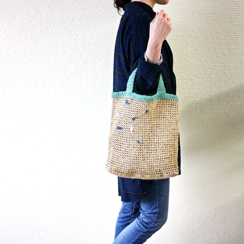 Seaweed handbag on rice / two-color hemp rope weaving / - Handbags & Totes - Cotton & Hemp 