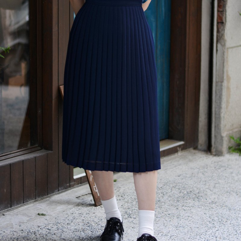 Sumire | Vintage Skirt | 27.5 Waist - กระโปรง - วัสดุอื่นๆ หลากหลายสี