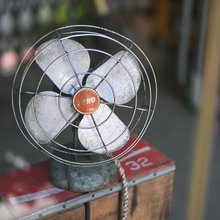 ヴィンテージ・アンティーク扇風機・骨董品、古い装飾品