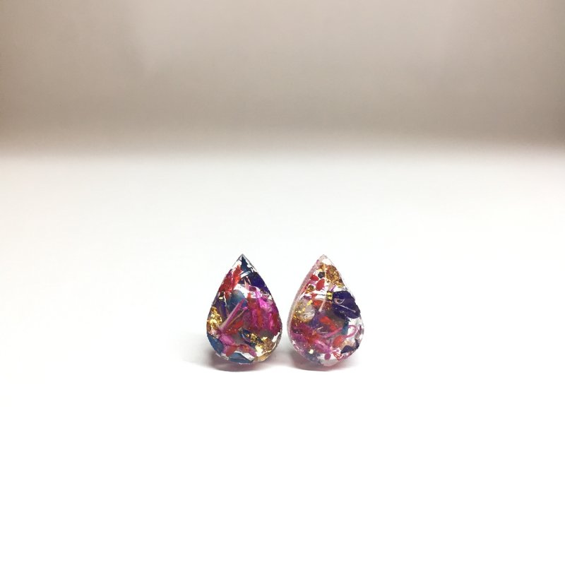 Mini geometric shape dry flower earrings - Earrings & Clip-ons - Plants & Flowers Multicolor