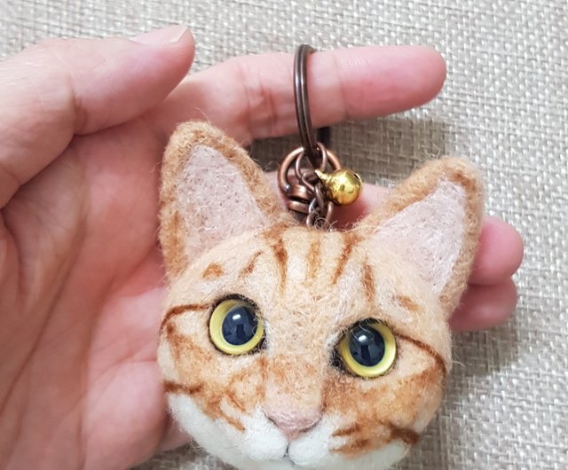 Wool felt micro-realistic shorthair cat big head key ring guest area please  do not place an order - Shop slothslowlife Keychains - Pinkoi