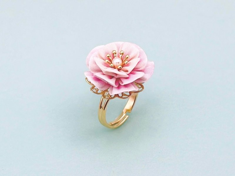 Soft double cherry blossom ring, hand-dyed silk, pink, snacks, Japanese kimono, spring, hakama, graduation ceremony, coming-of-age ceremony, yukata, fireworks, cherry blossom viewing, Japanese accessories, formal, kindergarten admission - แหวนทั่วไป - ผ้าไหม สึชมพู