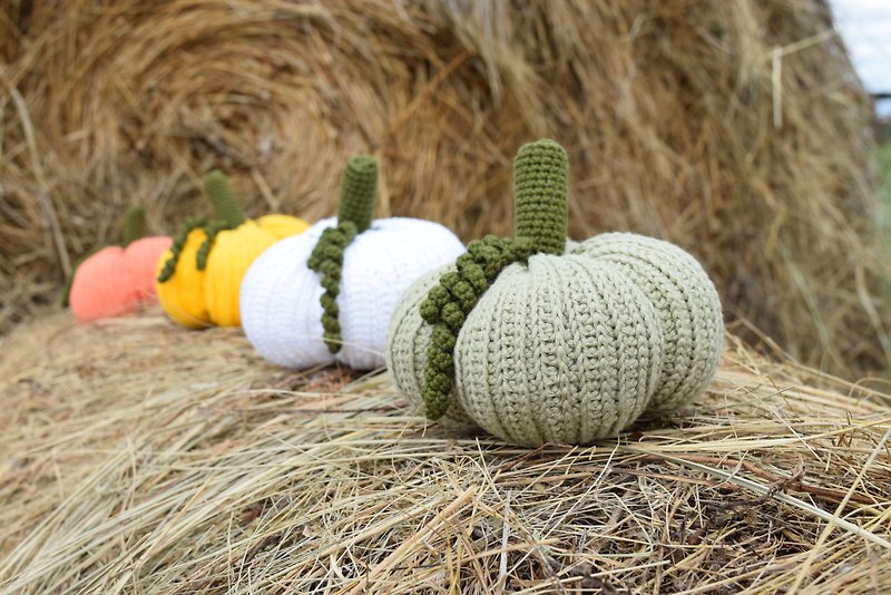 南瓜  Rustic fall decor. Pumpkin. Kids activity. Green, white, orange, yellow. - Stuffed Dolls & Figurines - Cotton & Hemp 