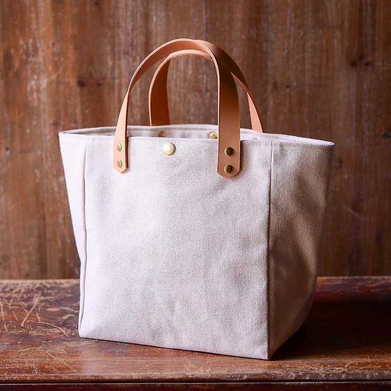 Simple Tote Bag・S・White - Messenger Bags & Sling Bags - Cotton & Hemp White