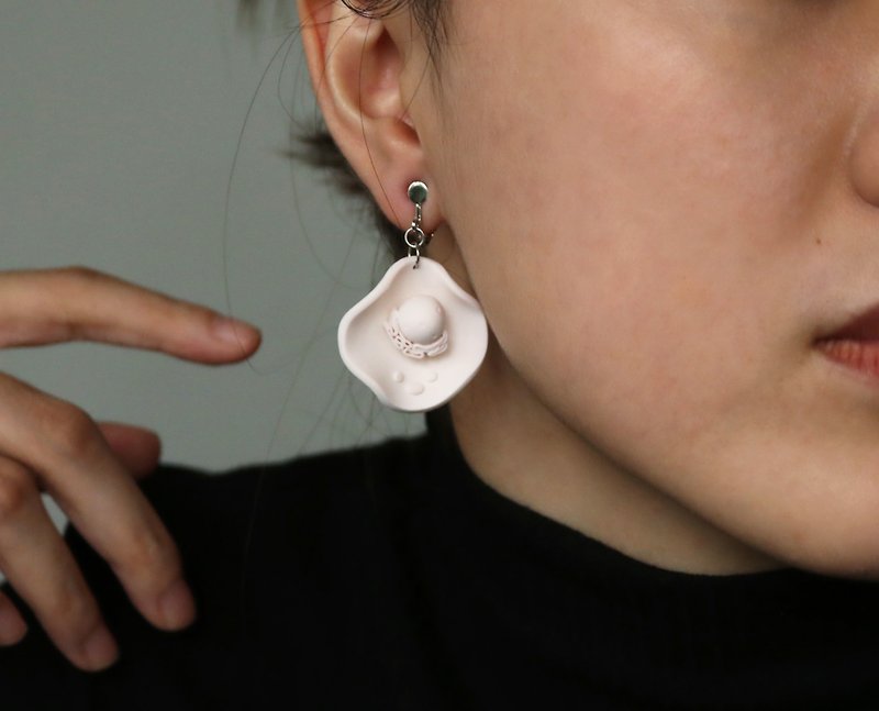 Cell//Polymer clay earrings-Cell - ต่างหู - ดินเหนียว ขาว