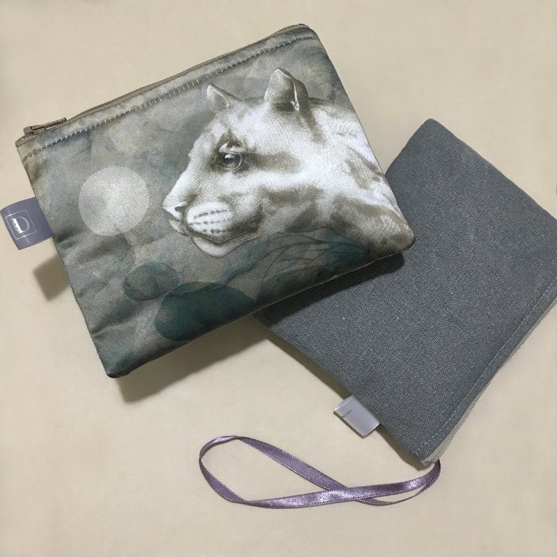 Formosan Clouded Leopard Coin Purse - กระเป๋าใส่เหรียญ - ผ้าฝ้าย/ผ้าลินิน สีเงิน