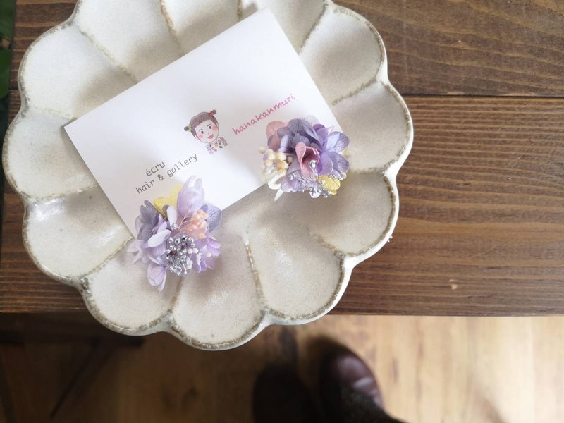１組限定お花のイヤリング / 金属アレルギーも対応 - 耳環/耳夾/耳骨夾 - 植物．花 紫色