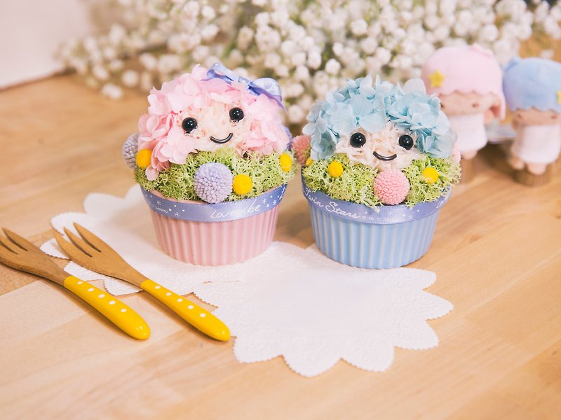 KikiLala cup cake - Items for Display - Plants & Flowers Pink