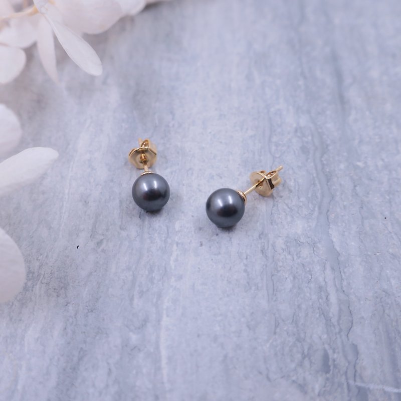 Japan imported ear tip | fog gray small fruit Swarovski crystal pearl simple ear needle - Earrings & Clip-ons - Gemstone Gray