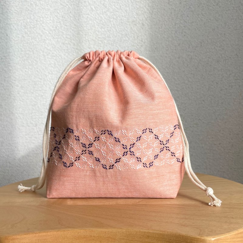 Sashiko Drawstring Bag Orange Gusseted Japanese Handmade Pouch Small Item Case Bag Gift Christmas Japanese Goods - กระเป๋าเครื่องสำอาง - ผ้าฝ้าย/ผ้าลินิน สีส้ม