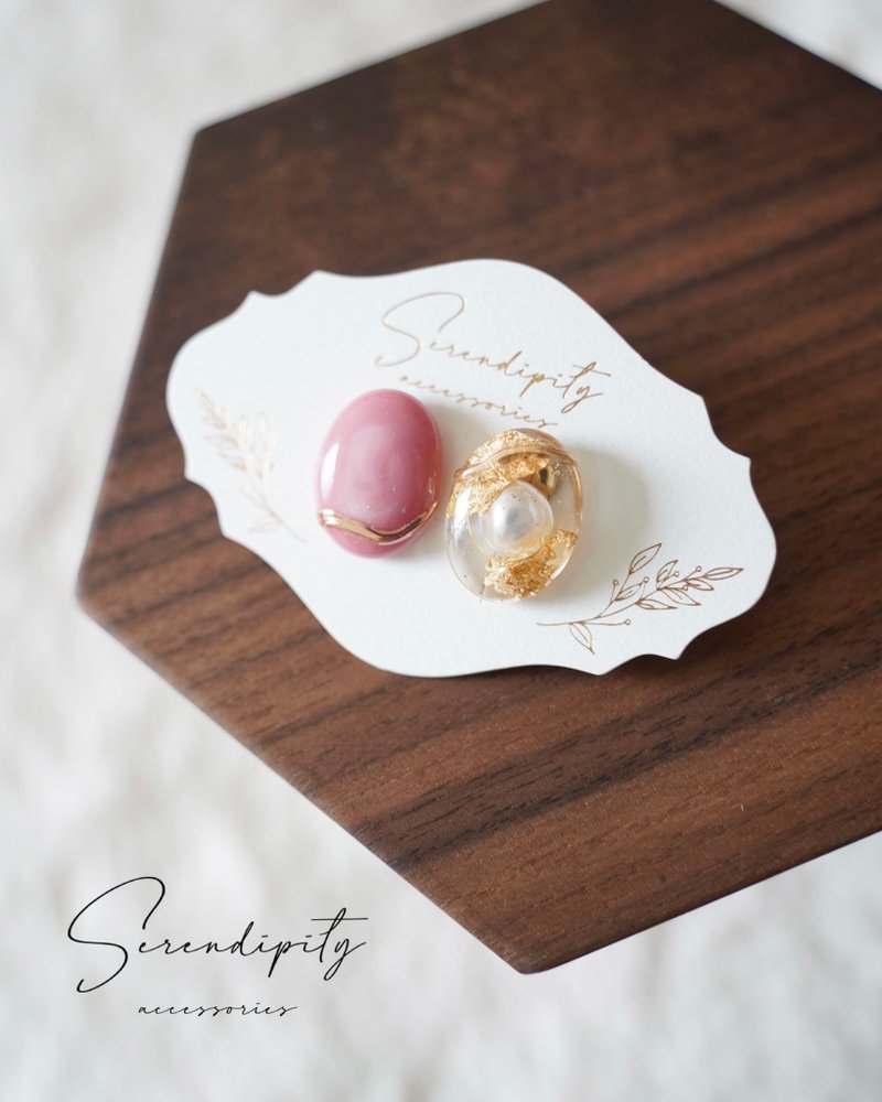 Strawberry Latte Earrings - ต่างหู - วัสดุอื่นๆ สึชมพู